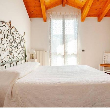 Apartamento Il Nido Della Cicogna Certosa di Pavia Exterior foto