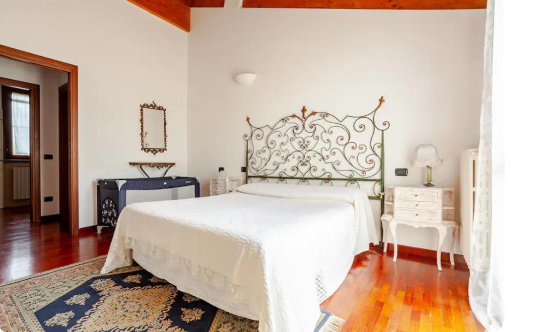 Apartamento Il Nido Della Cicogna Certosa di Pavia Exterior foto